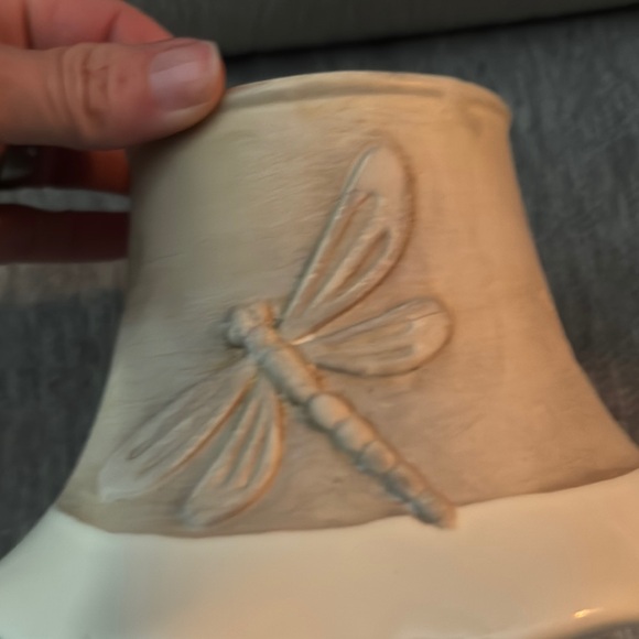 Yankee Candle Cream Dragonfly Candle Topper - Picture 3 of 3